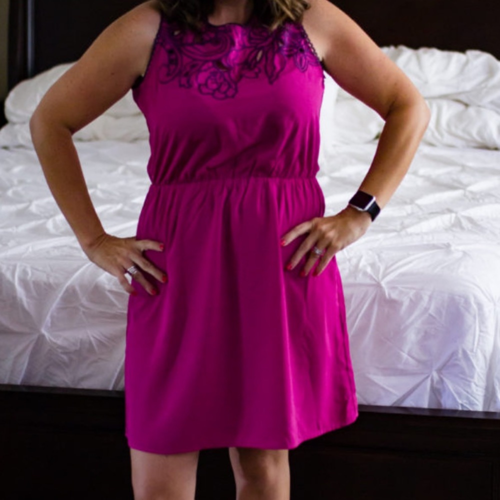 Market & Spruce Magenta Dress with Purple Trim - Picture 1 of 11